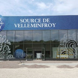 Façade usine source de Velleminfroy